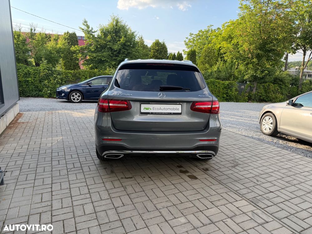 Mercedes-Benz GLC 250 d 4MATIC 9G-TRONIC AMG Line - 10