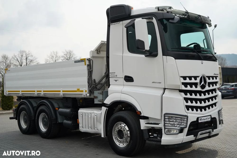 Mercedes-Benz AROCS 2658 / BASCULATOR 3 LATE / SARCINĂ UTILĂ 14 TONE / JANTE DIN ALIAJ / EURO 6 - 15
