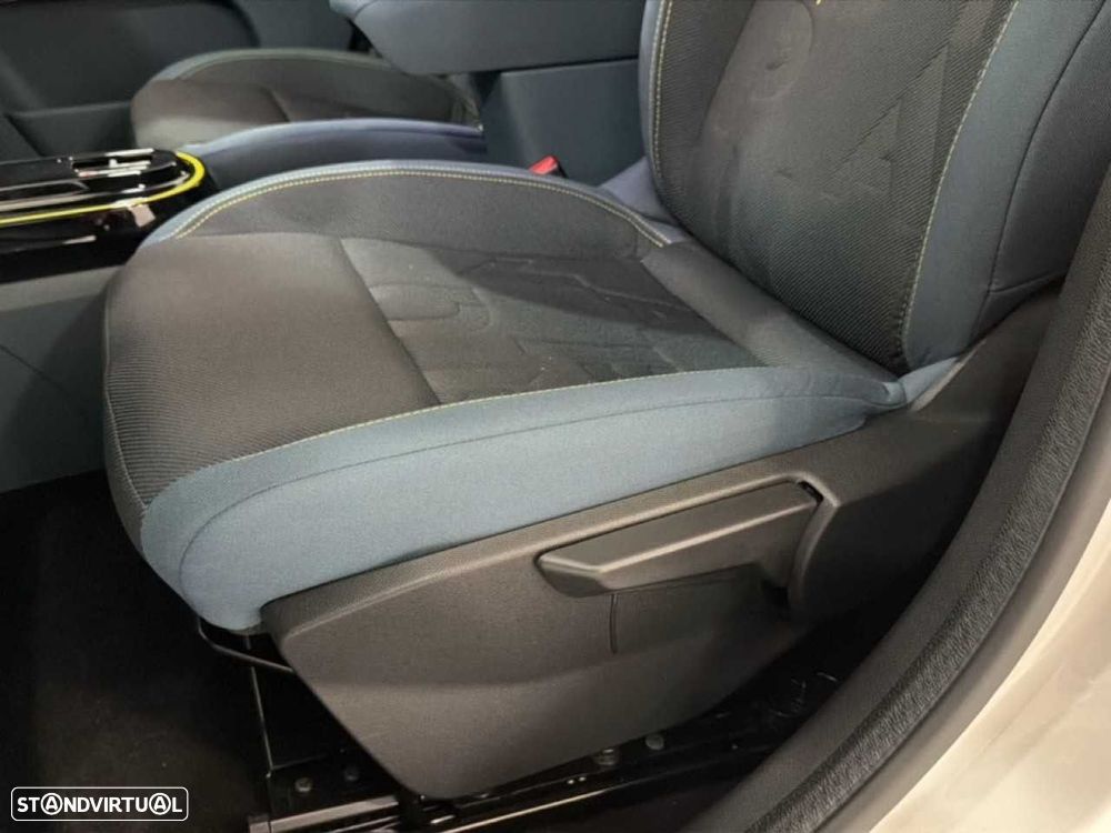 Fiat Grande Panda 1.2 Hybrid Icon eDCT - 17