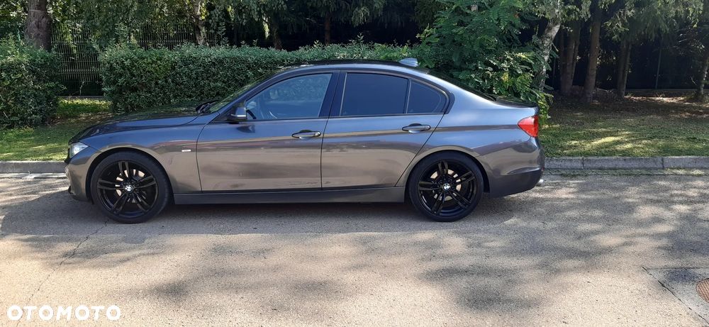 BMW Seria 3 - 1