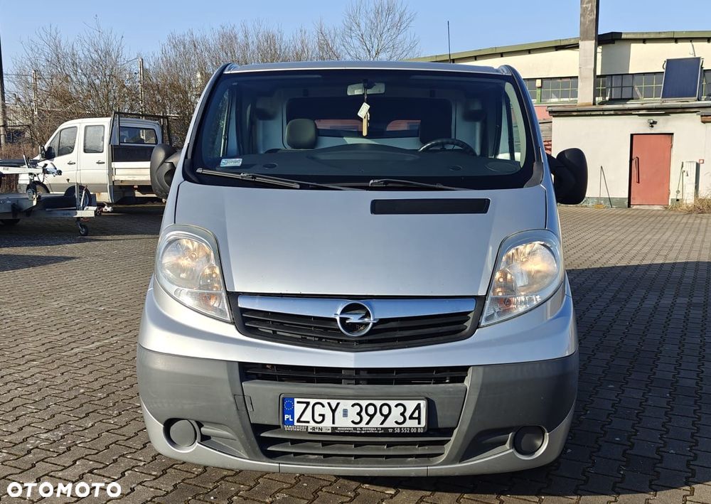 Opel Vivaro - 2