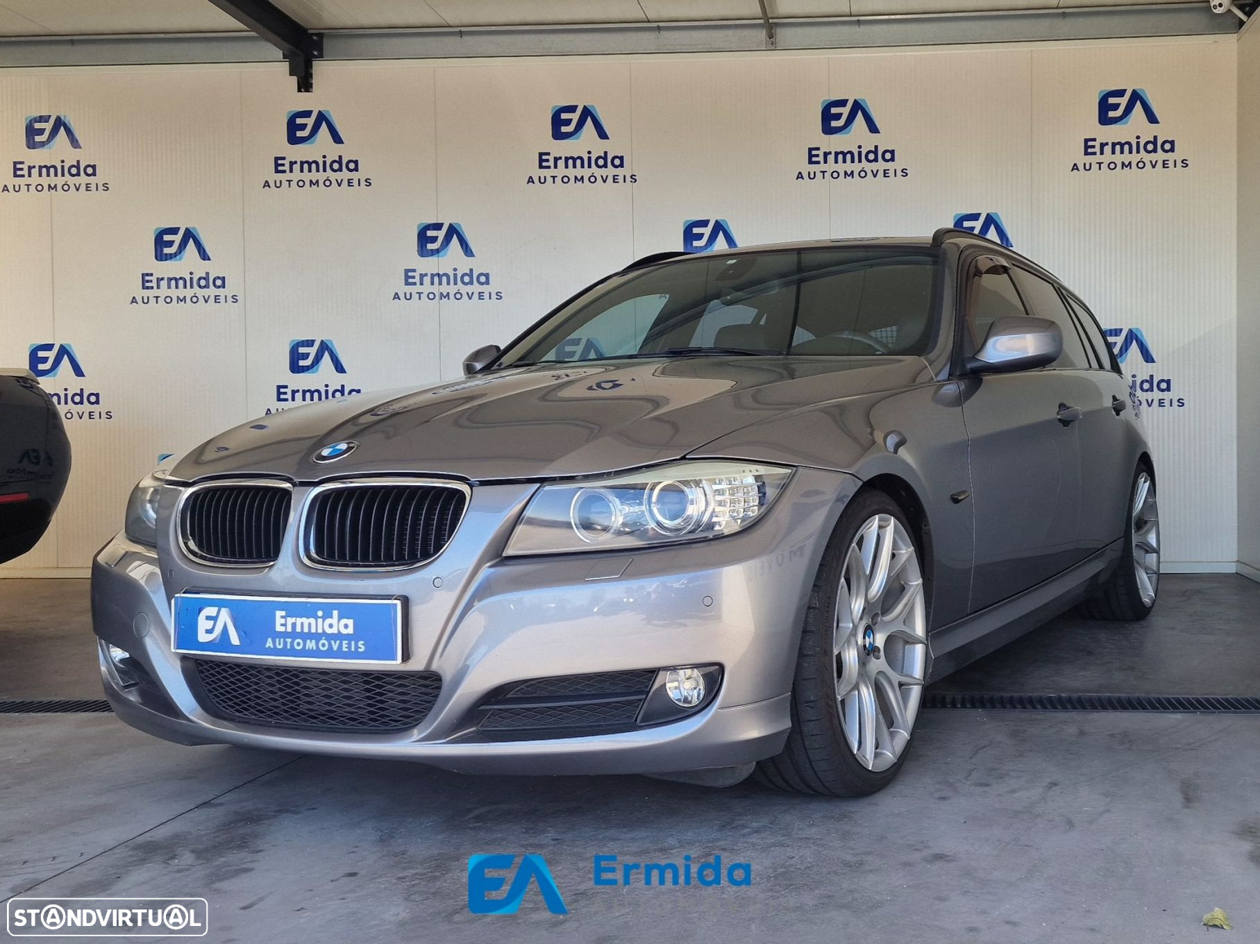 BMW 320 d Touring LifeStyle Auto - 3