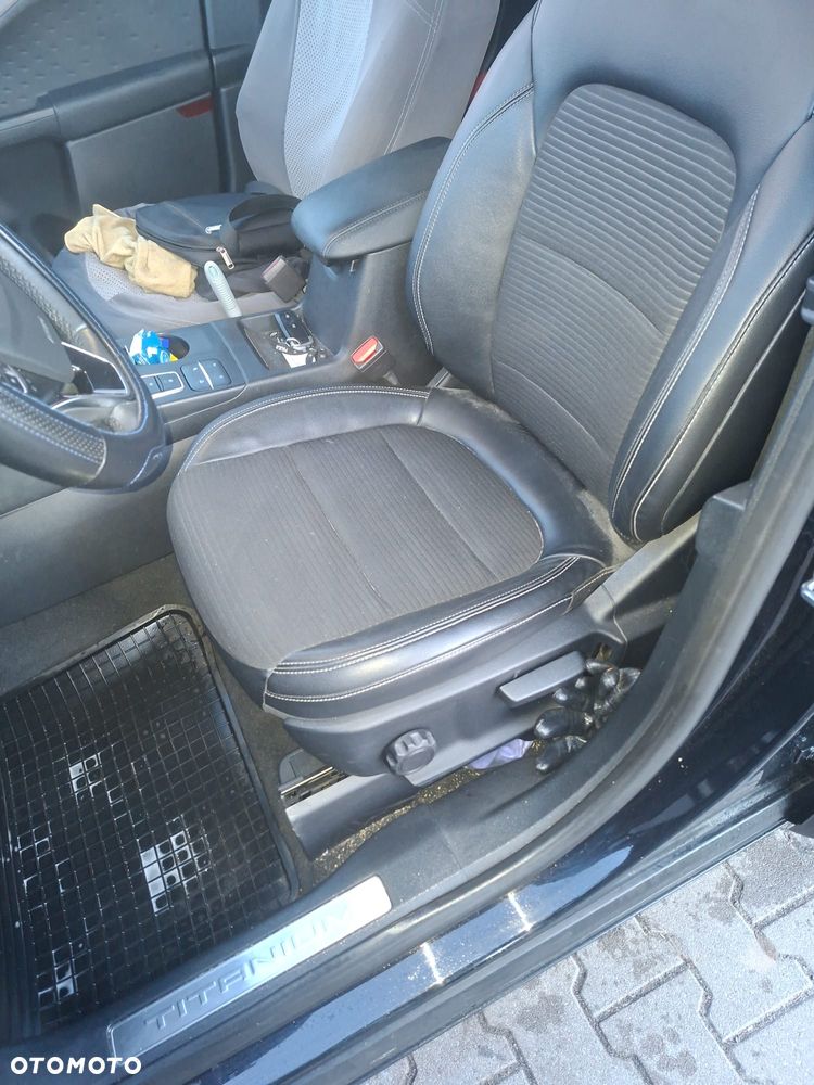 Ford Kuga - 7