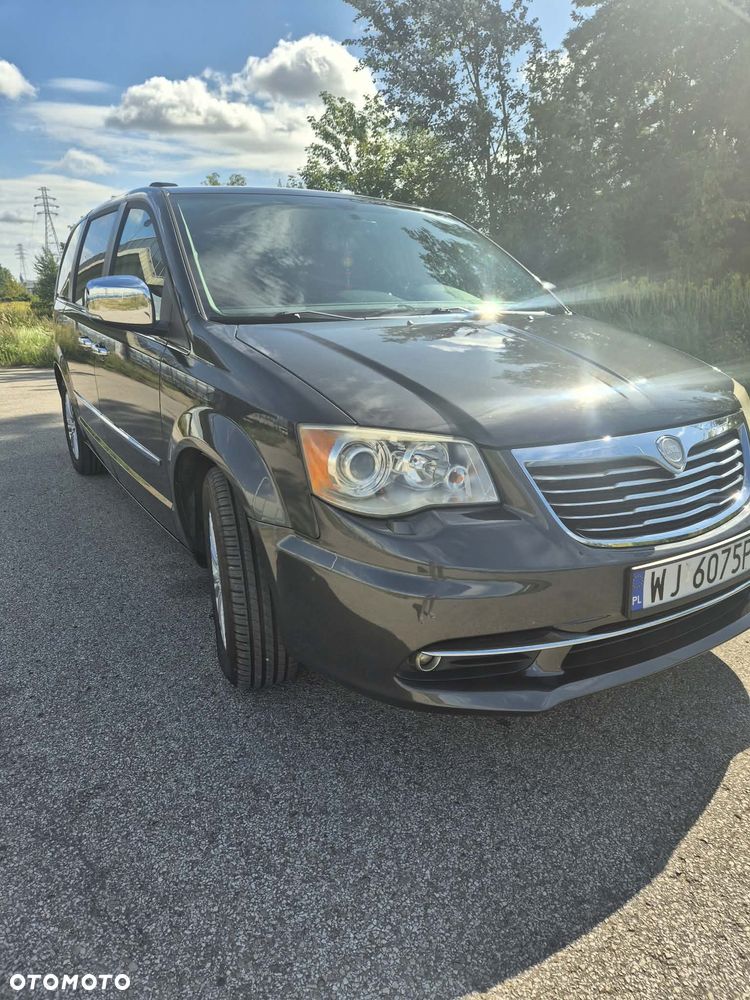Lancia Voyager 2.8CRD Gold - 4