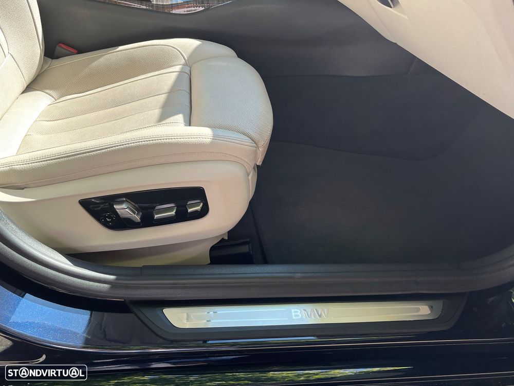 BMW 520 d Aut. Luxury Line - 32