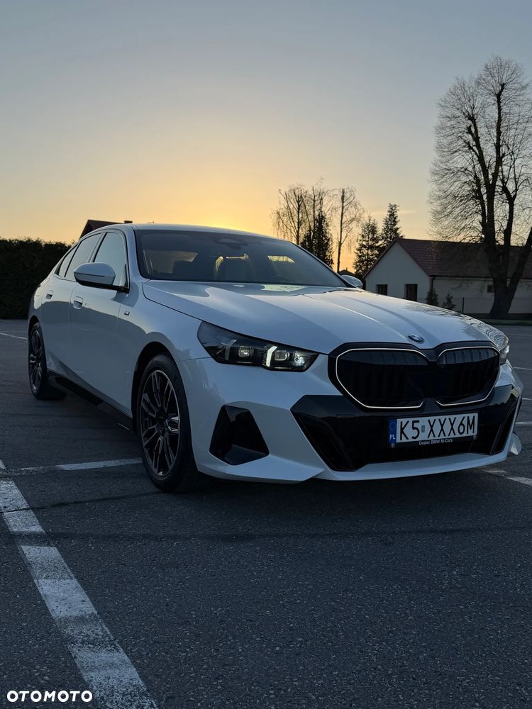 BMW Seria 5 520i mHEV Luxury Line sport - 3