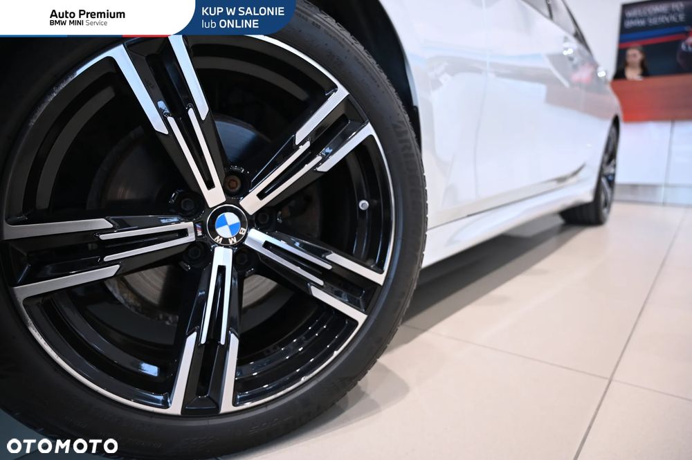 BMW Seria 3 320d xDrive mHEV M Sport sport - 24