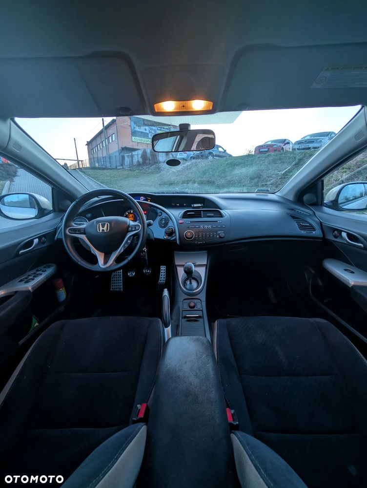 Honda Civic 2.2i-CTDi Executive - 4