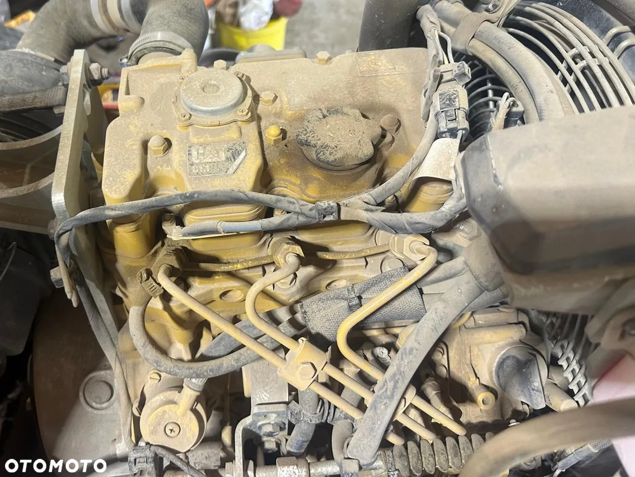 Caterpillar Walec Wibracyjny do Asfaltu CAT Caterpillar CB1.8 - 9