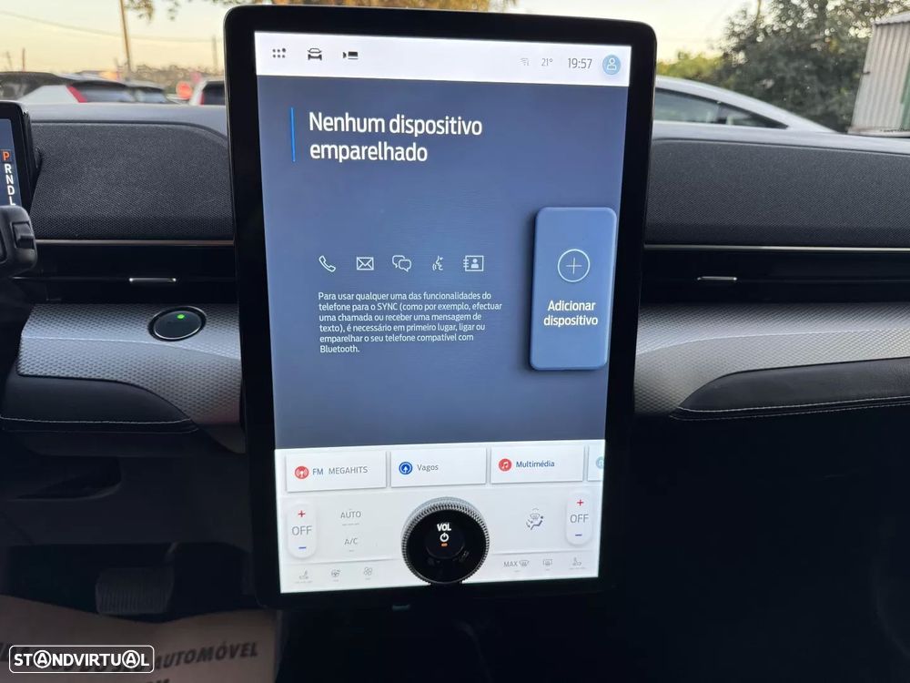 Ford Mustang Mach-E 75.7 kWh Premium AWD - 13