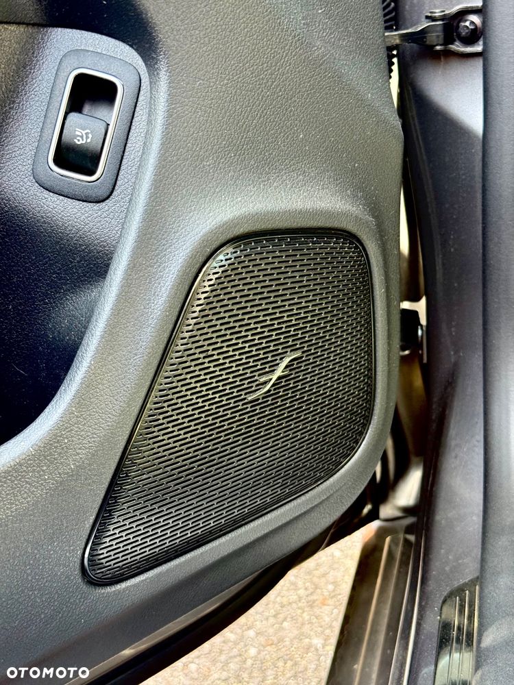 Mercedes-Benz CLA - 31