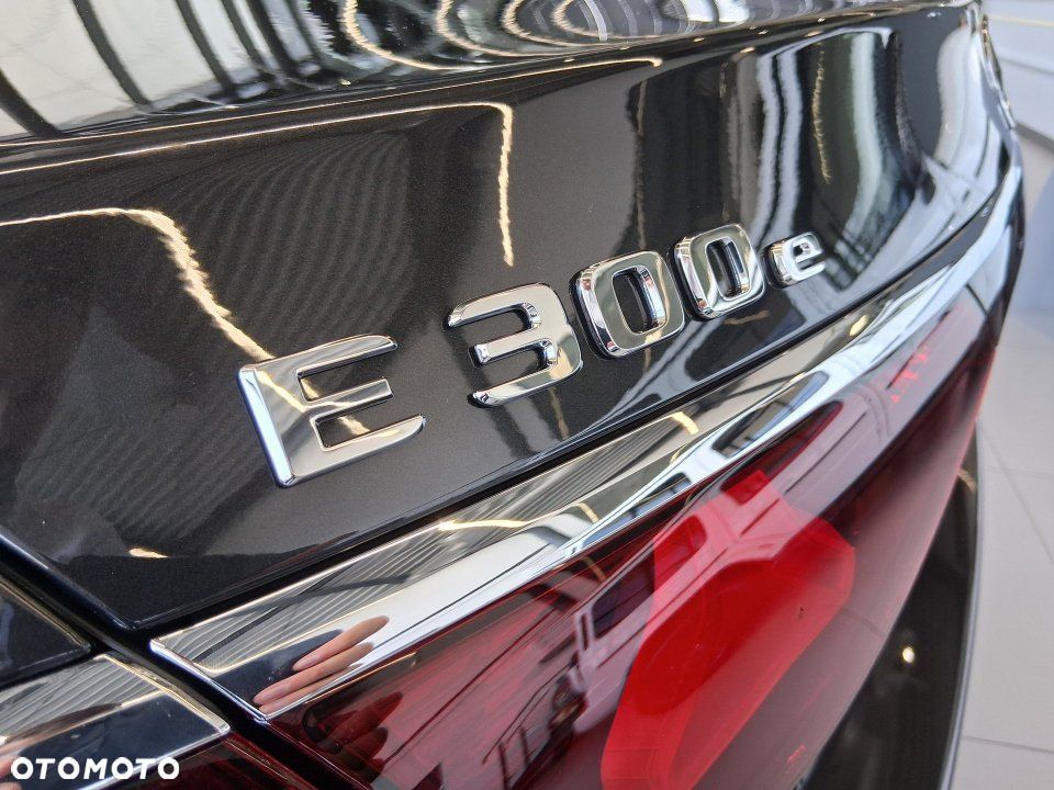 Mercedes-Benz Klasa E - 11