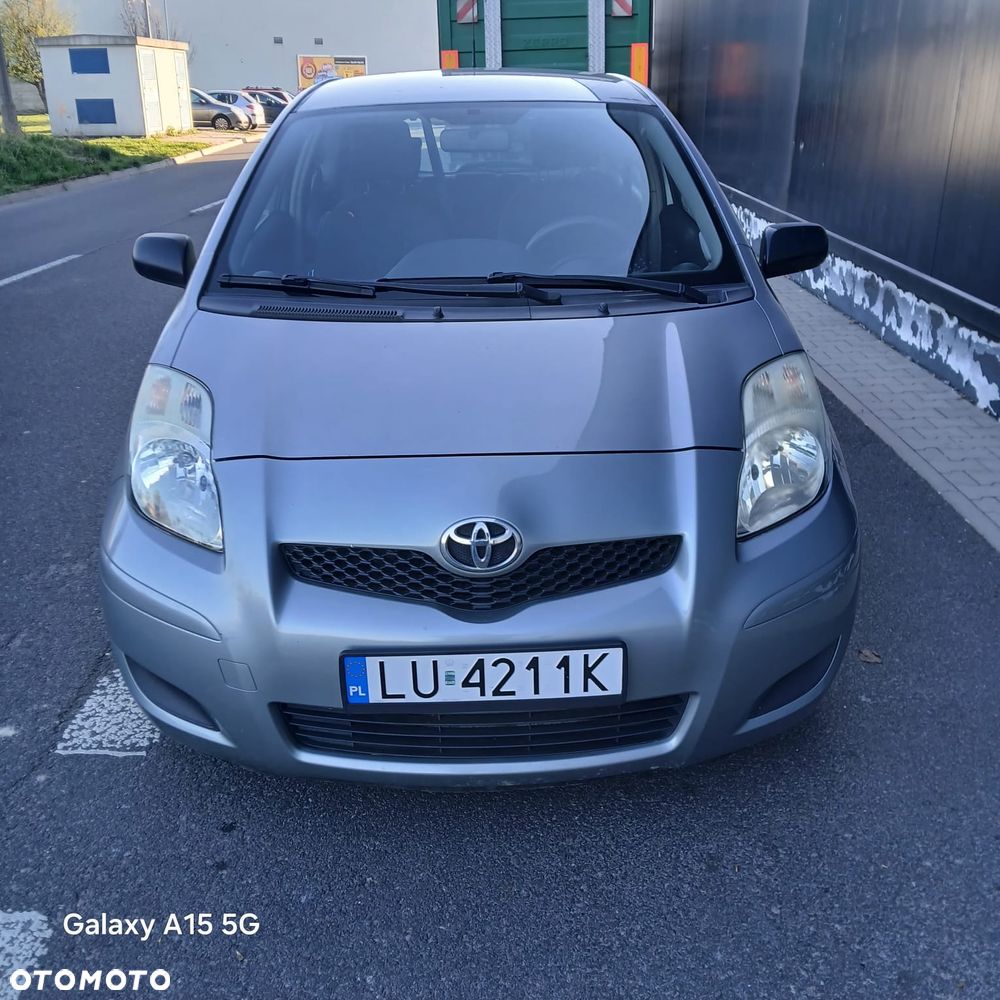 Toyota Yaris - 2