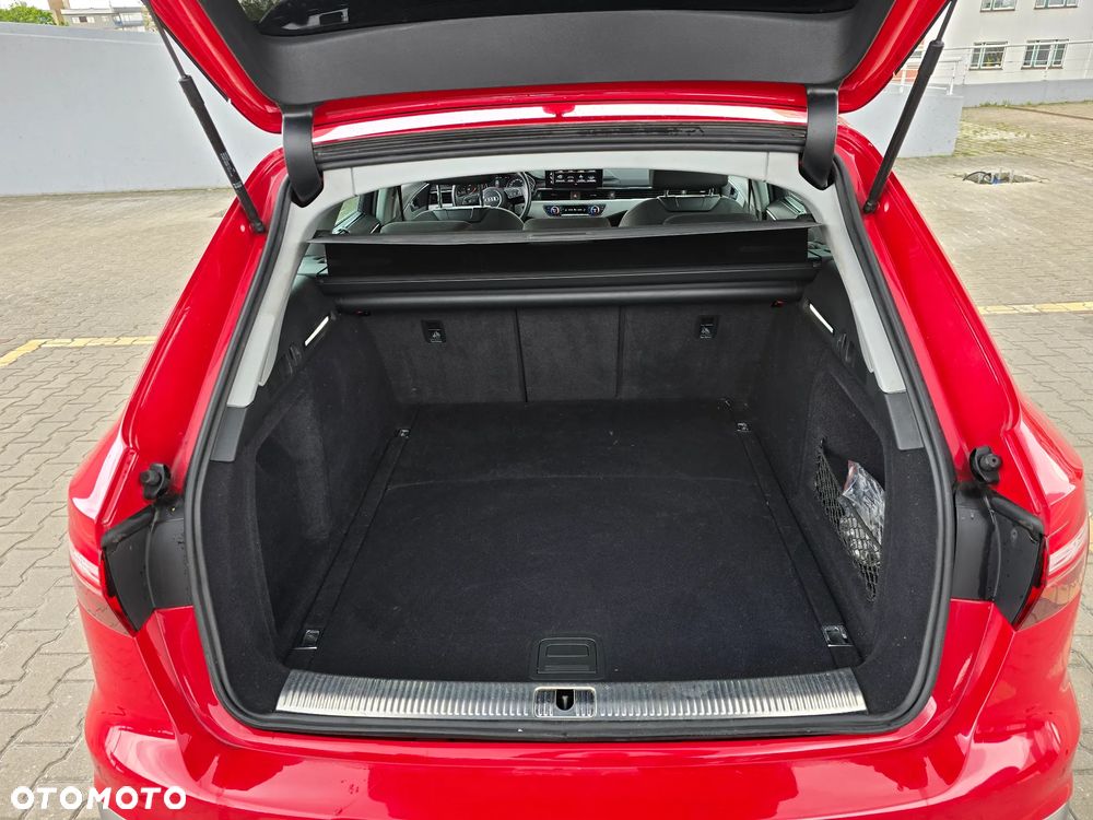 Audi A4 Avant 35 TFSI S line - 13