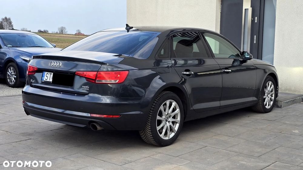 Audi A4 Limousine - 17