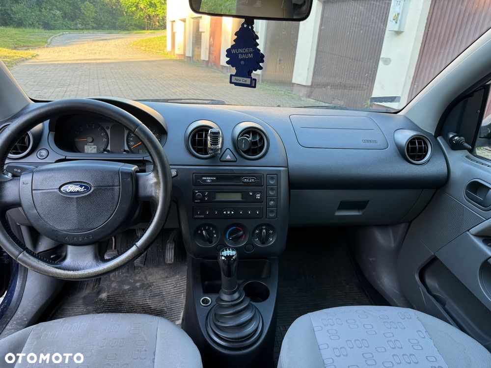 Ford Fiesta 1.3 - 11