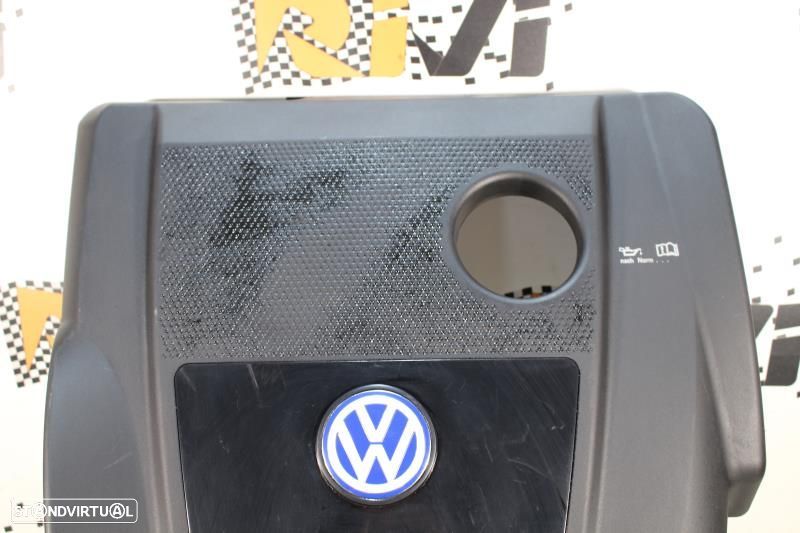 Tampa De Motor Volkswagen Golf Iv (1J1)  038103925 / 038103925Aj / 038 - 2