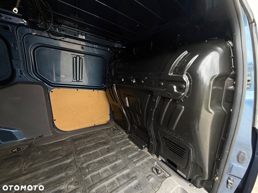 Ford Transit Connect - 30
