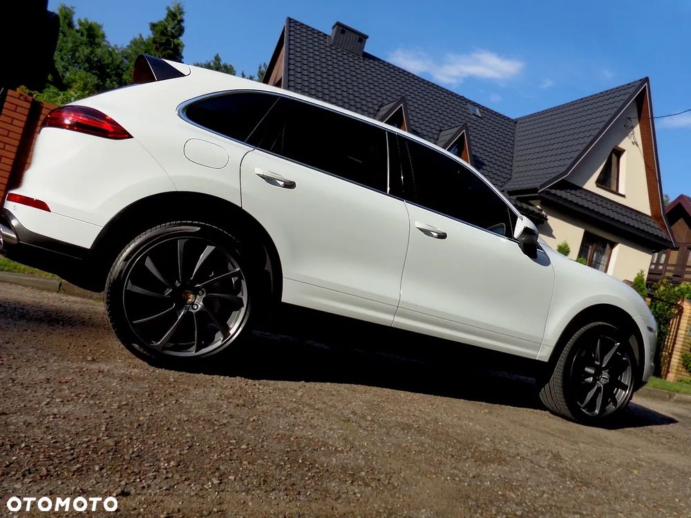 Porsche Cayenne - 15
