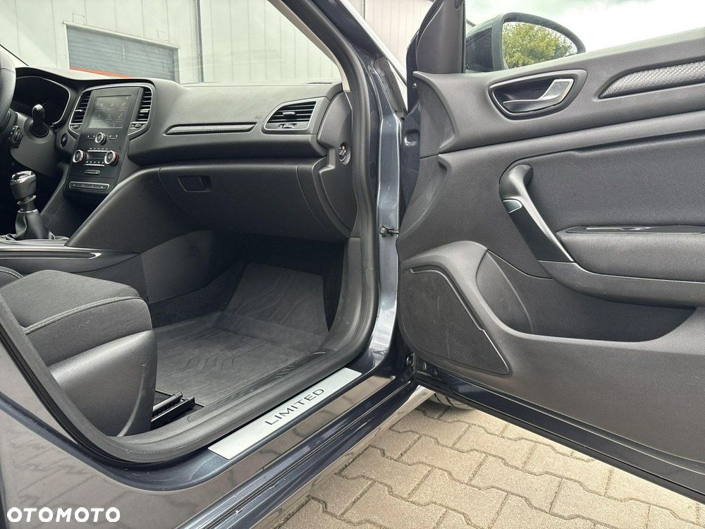 Renault Megane 1.3 TCe FAP Limited - 17