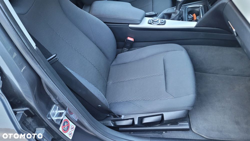 BMW Seria 3 320d Edition M Sport Shadow - 33