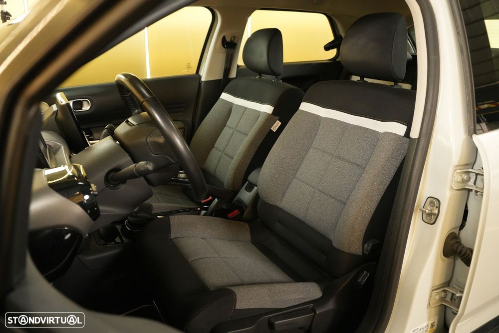 Citroën C4 Cactus 1.5 BlueHDi Shine EAT6 - 17