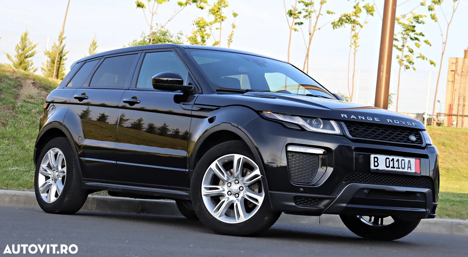 Land Rover Range Rover Evoque 2.0 D150 R-Dynamic HSE - 3