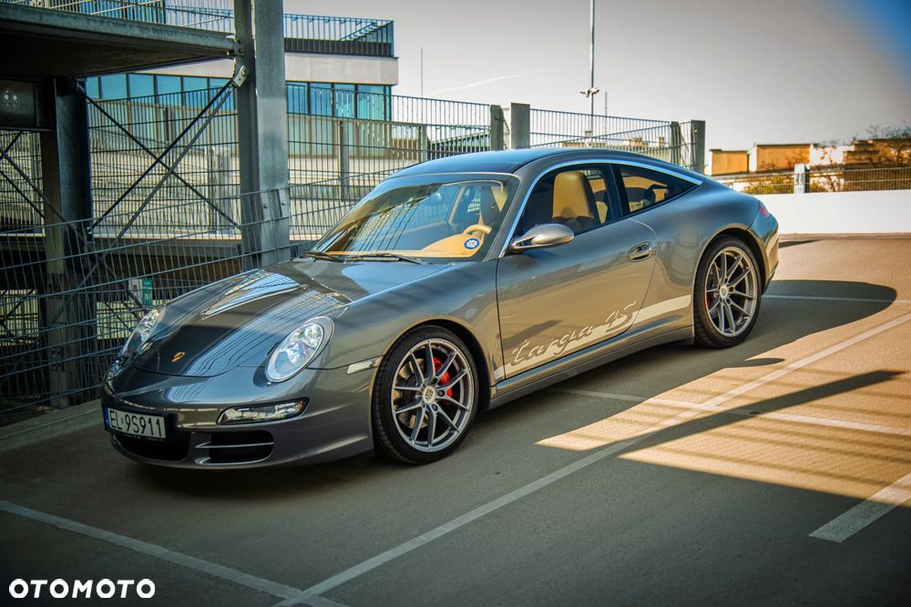 Porsche 911 - 4