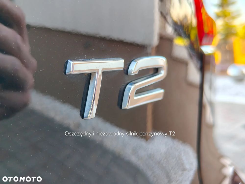 Volvo XC 40 T2 Plus Dark - 30