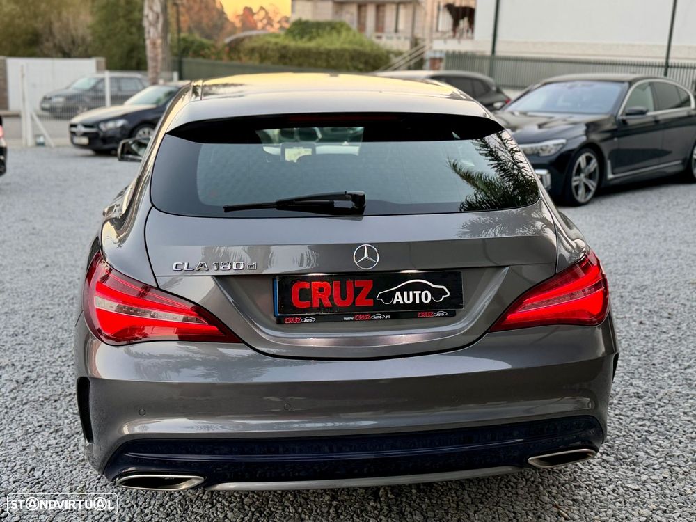 Mercedes-Benz CLA 180 d Shooting Brake AMG Line - 13