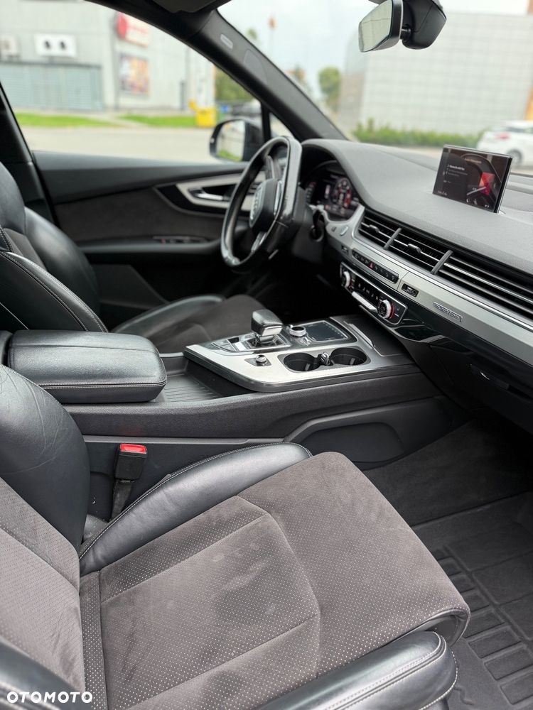 Audi Q7 - 12