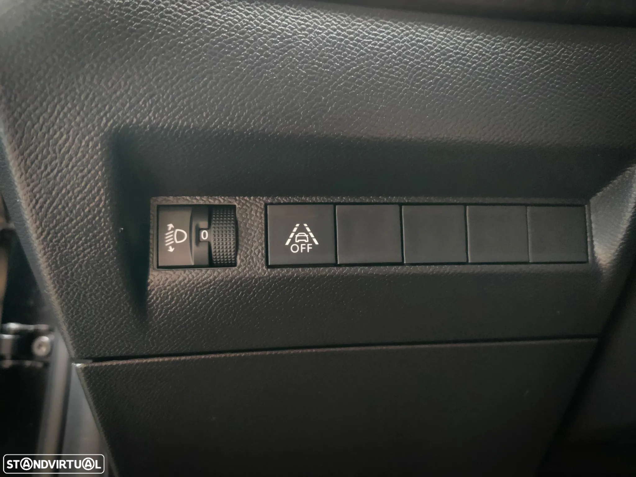 Peugeot e-208 50 kWh Allure - 27