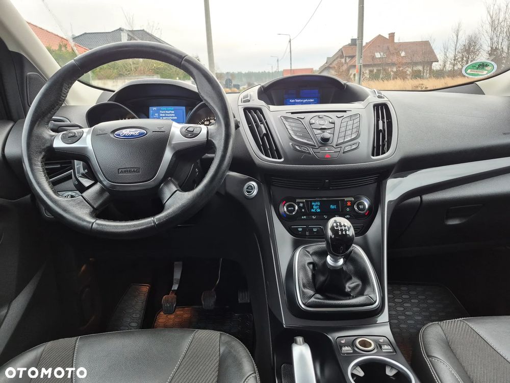 Ford Kuga 2.0 TDCi 2x4 Titanium - 14