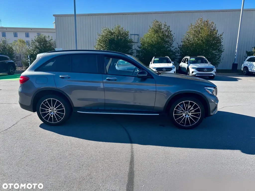 Mercedes-Benz GLC 300 4Matic 9G-TRONIC AMG Line - 8