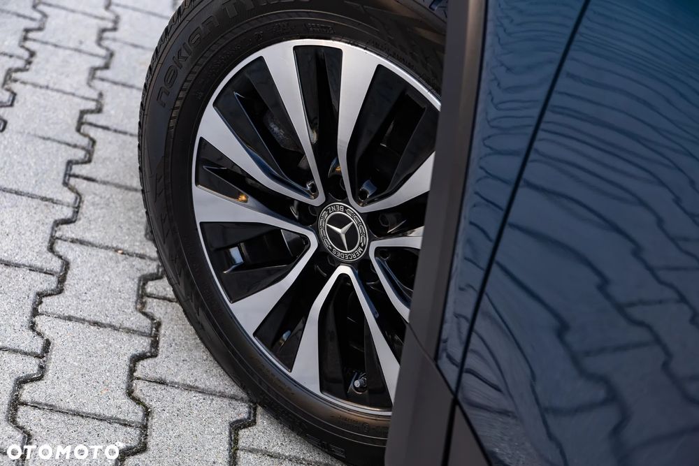 Mercedes-Benz GLB 200 Style 7G-DCT - 14