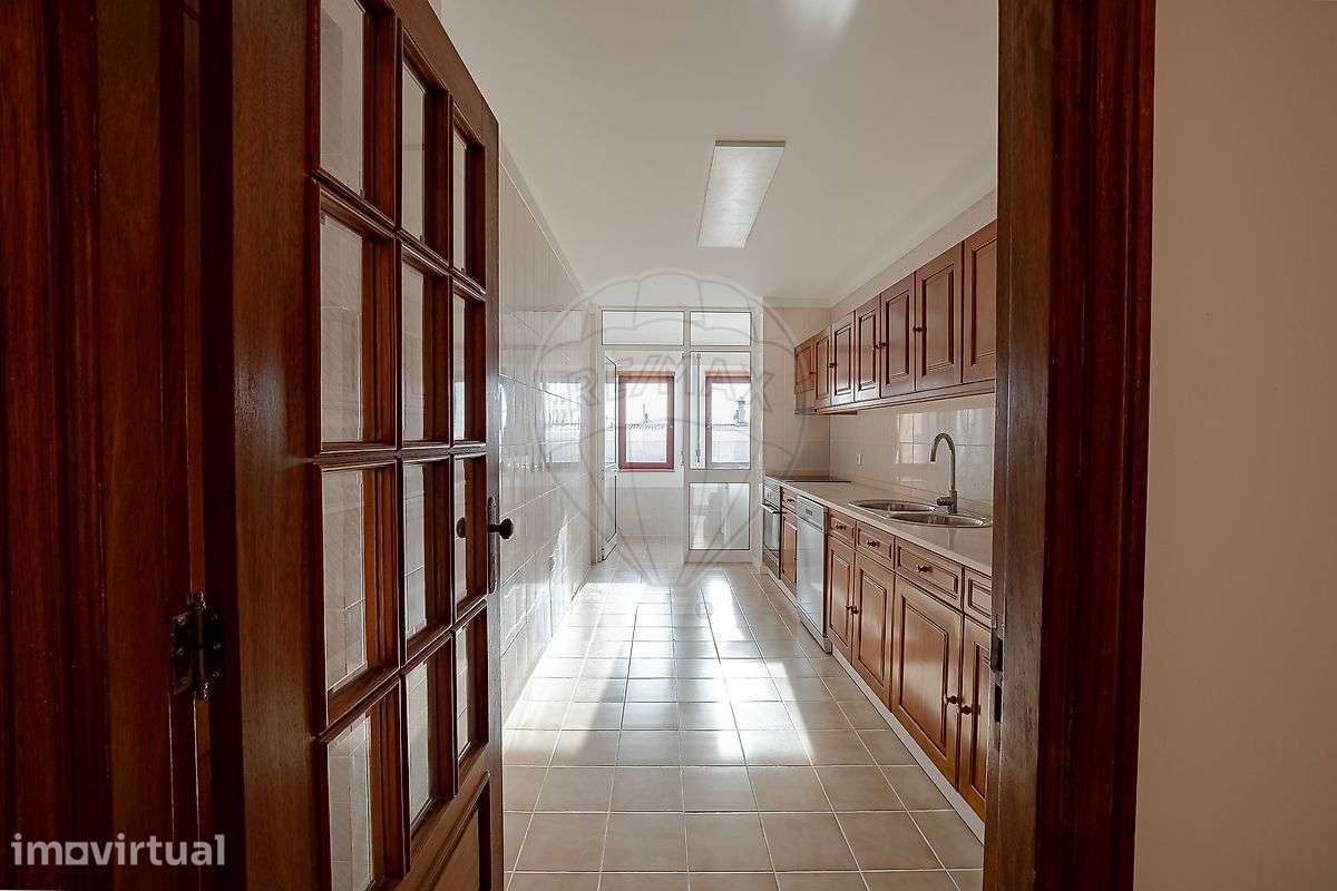 Apartamento T3 para arrendamento - Grande imagem: 2/36