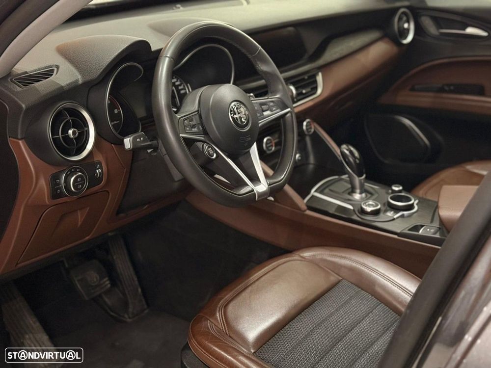 Alfa Romeo Stelvio 2.2 16V AT8 Super - 5