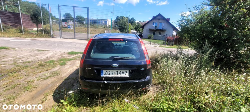 Ford Fiesta 1.3 - 5