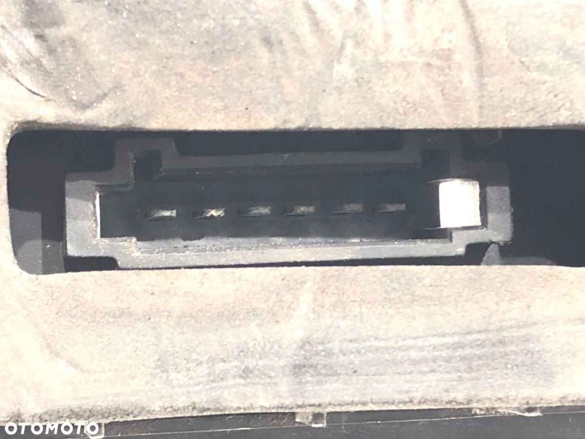 WKŁAD LAMPY PRAWY TYŁ - 86.00 PLN - MERCEDES-BENZ VITO Autobus (W639) 2003 - 2022 111 CDI - 3