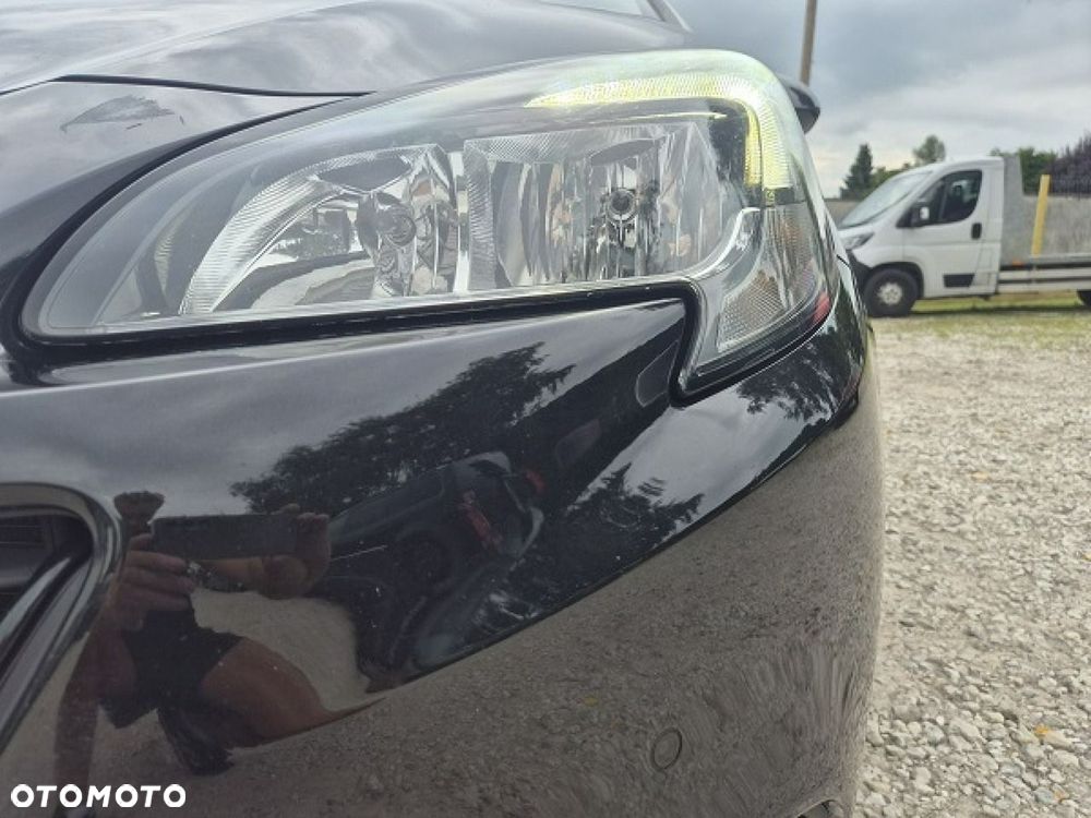 Opel Corsa - 8