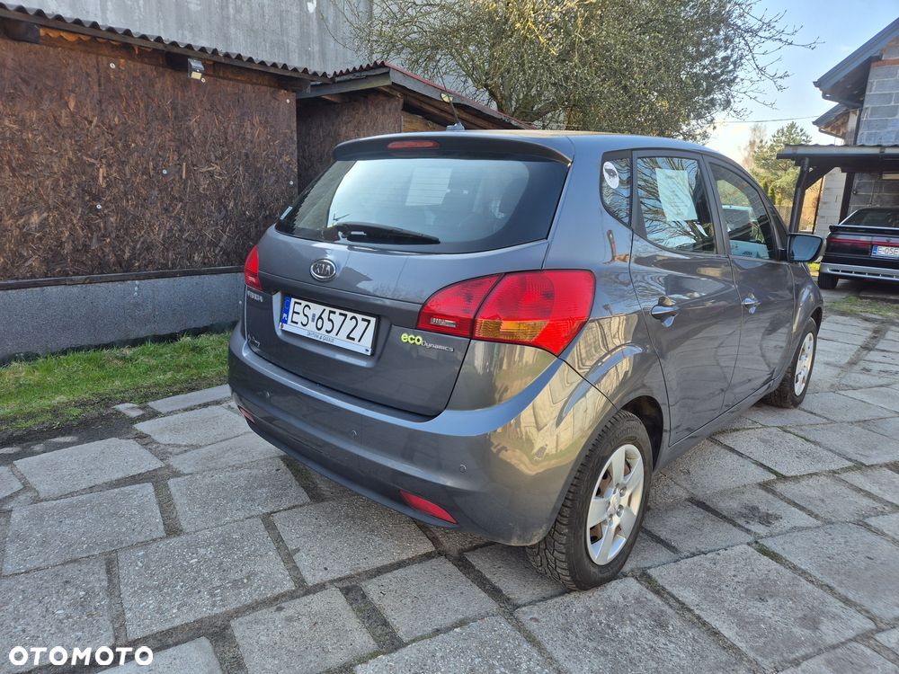Kia Venga - 4