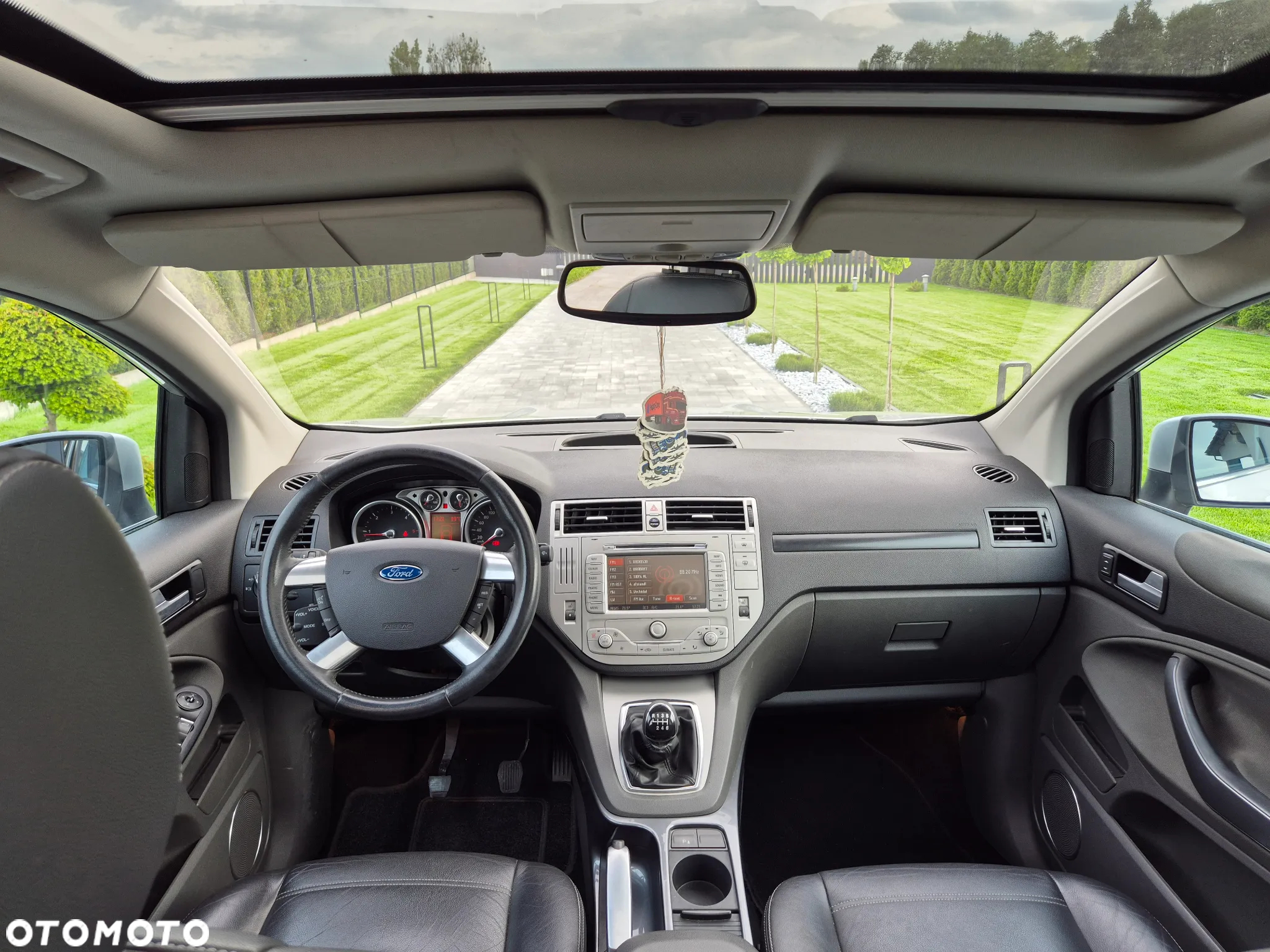 Ford Kuga 2.0 TDCi 2x4 Titanium - 17