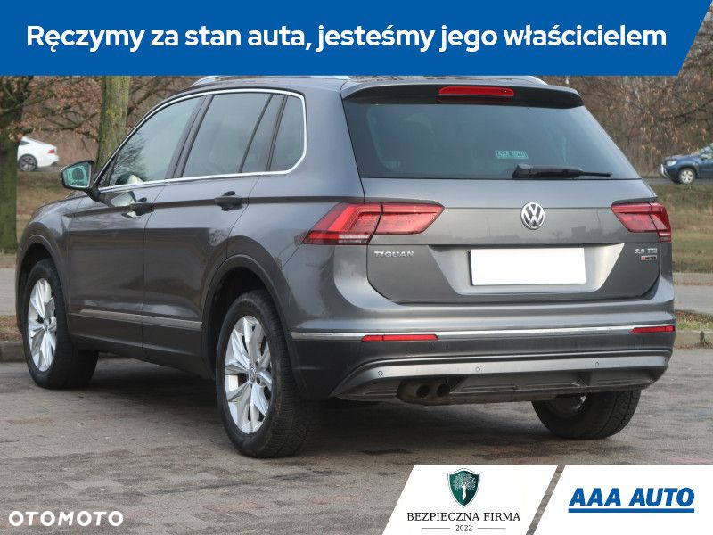 Volkswagen Tiguan - 5