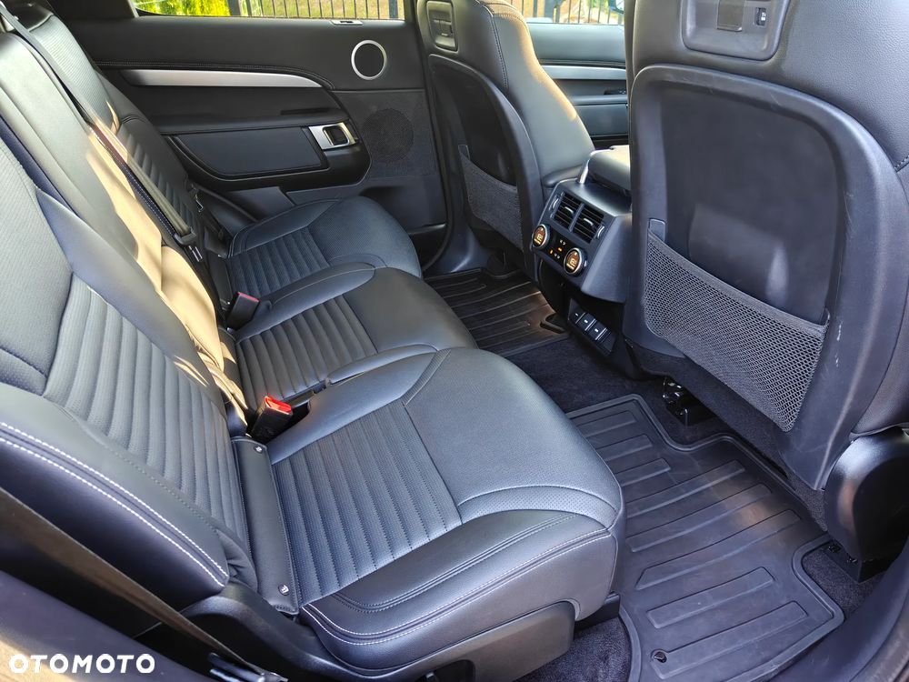 Land Rover Discovery 3.0 P360 mHEV R-Dynamic HSE - 25