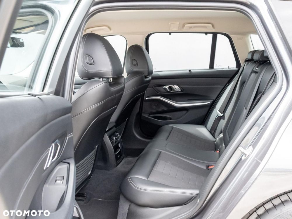 BMW Seria 3 - 14