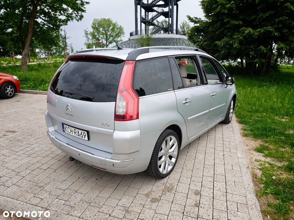 Citroën C4 Picasso 2.0 HDi FAP Exclusive - 4