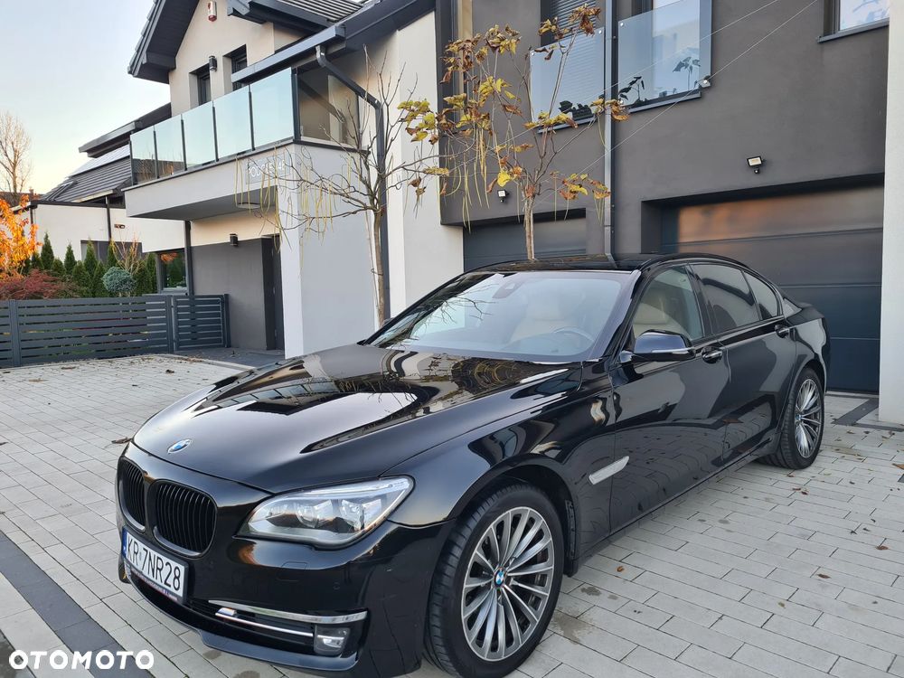 BMW Seria 7 740d xDrive - 25