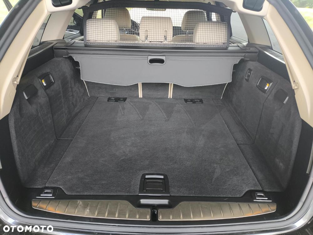 BMW Seria 5 520d - 23