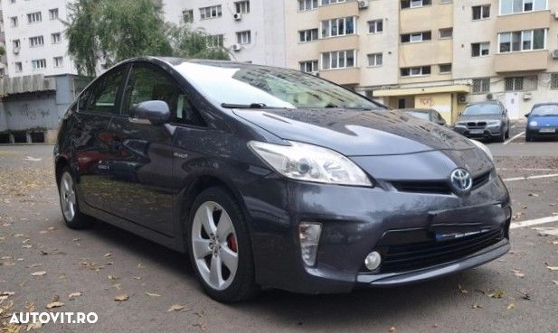 Toyota Prius 2015 photo 3