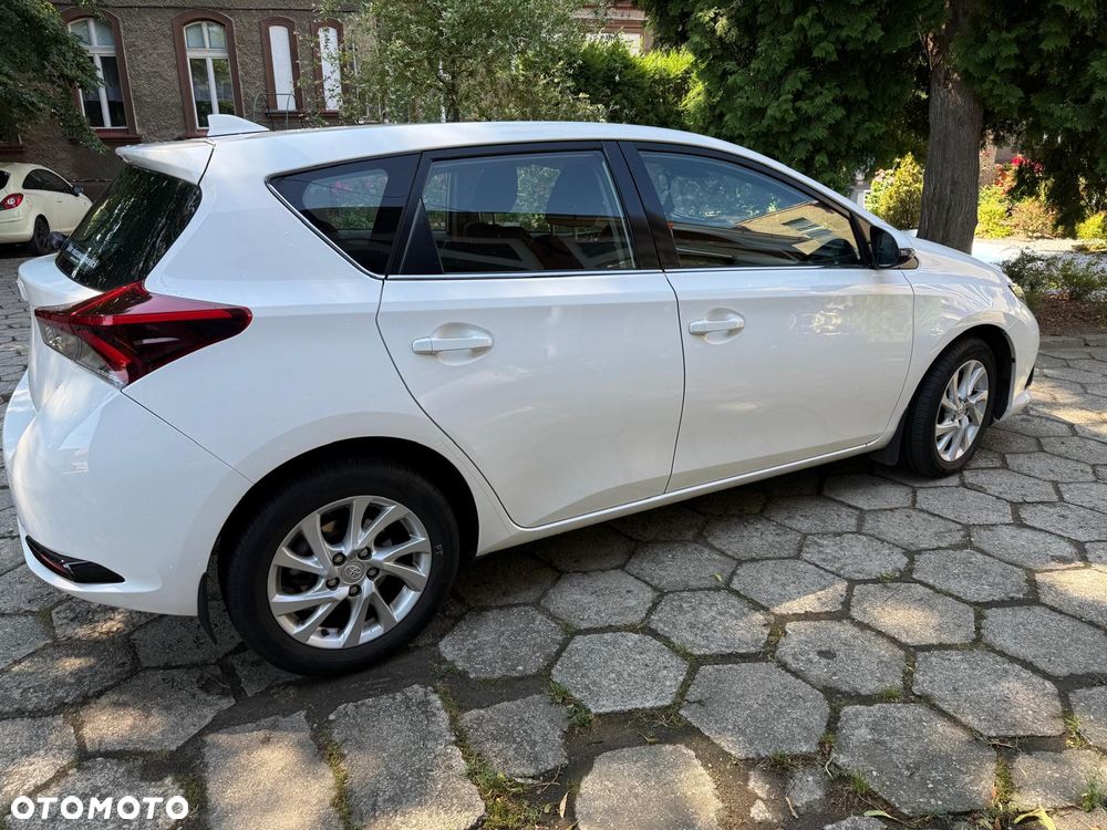 Toyota Auris 1.6 Classic Plus - 5